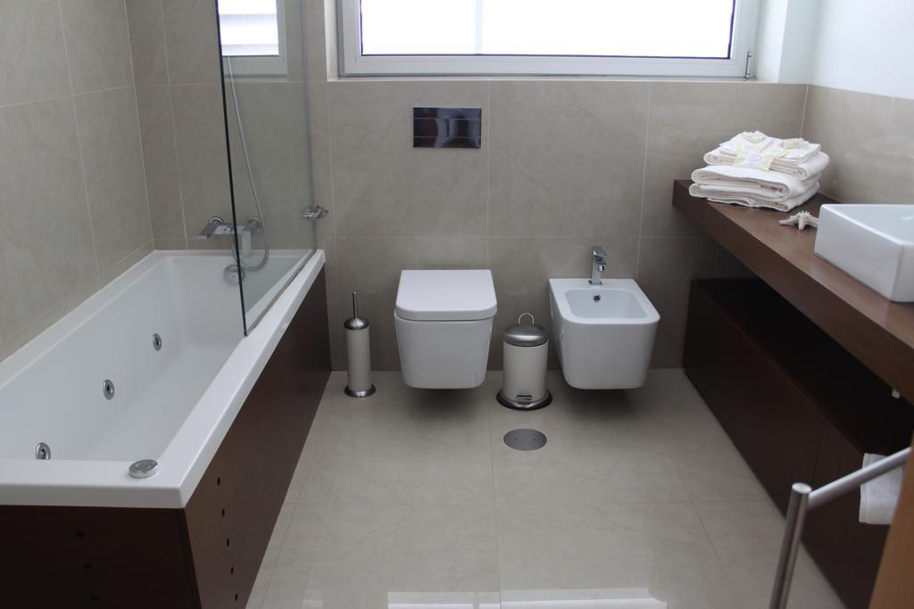 Almenara Suites Guest House Vila Nova de Gaia Exterior photo