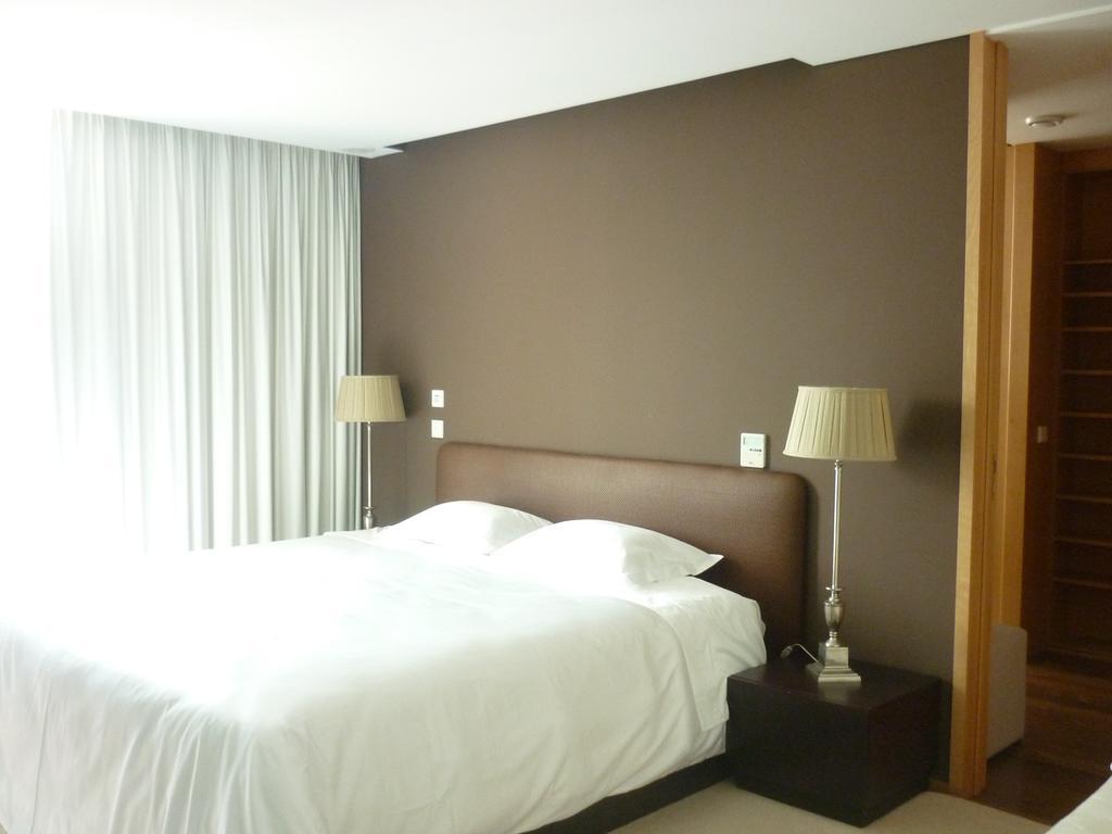 Almenara Suites Guest House Vila Nova de Gaia Exterior photo