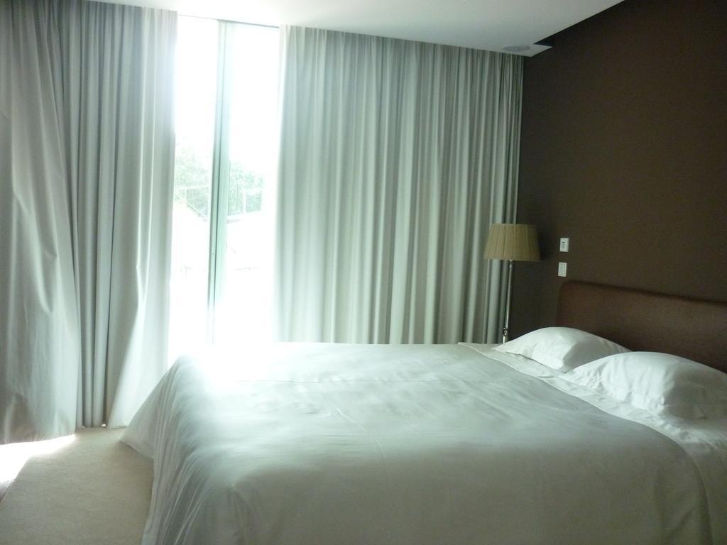 Almenara Suites Guest House Vila Nova de Gaia Exterior photo